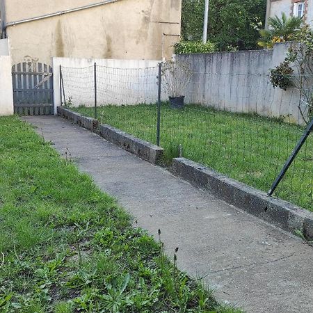 Logement Atypique Au Coeur De Cholet Kültér fotó
